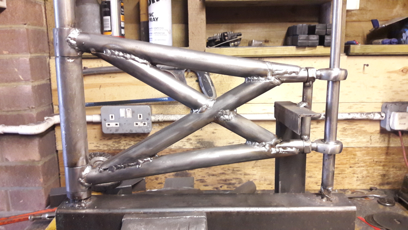 Illustration for article titled Lookit! One custom Spitfire wishbone :)